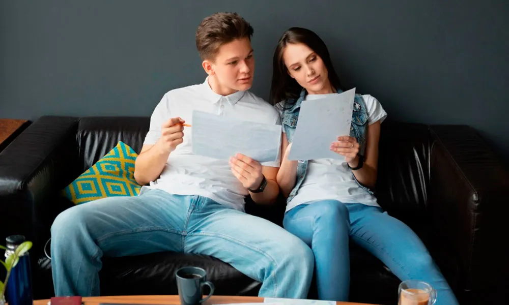 Fixed vs Adjustable Rate Mortgage: Which Should You Choose?